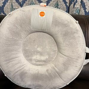 Pello pillow for babies/toddlers.